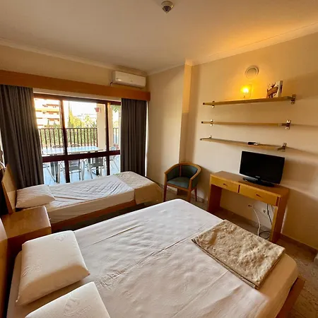 Marnamar 201 Aparthotel